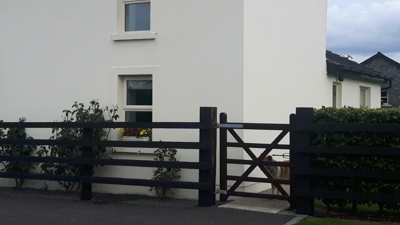 Chapel Meadow Lodge Clonard Bagian luar foto